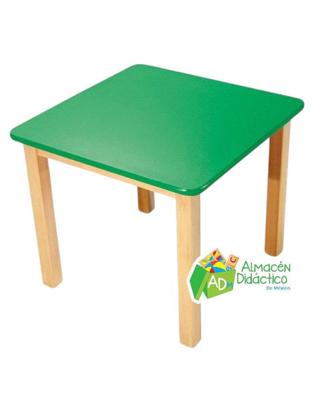 MESA CUADRADA DE MADERA