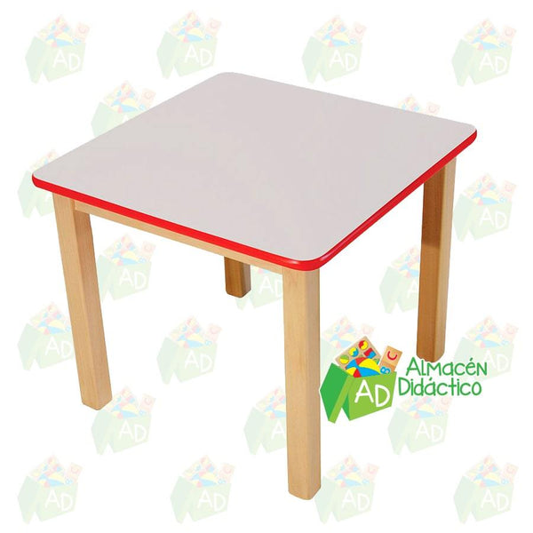 MESA CUADRADA DE MADERA